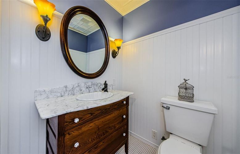 Bathroom, Interior