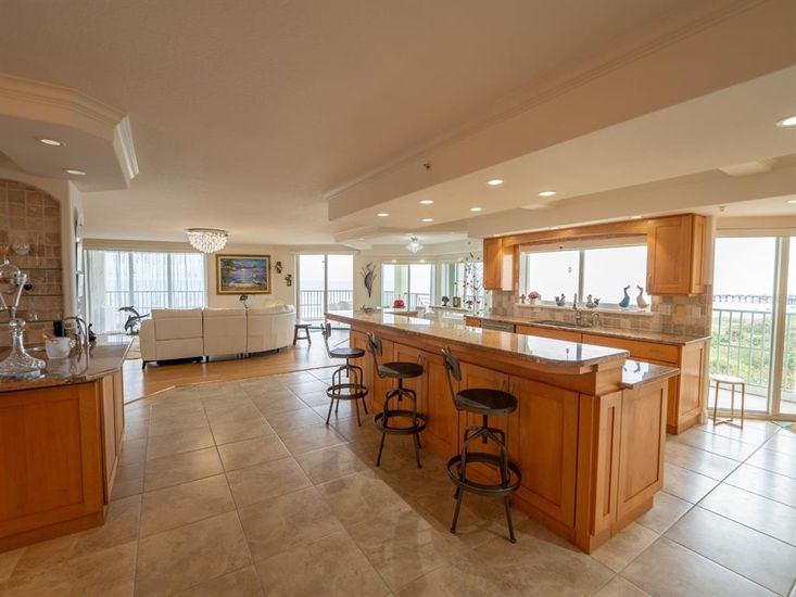 Chandelier, Interior, Kitchen, Living room, Recessed Lighting