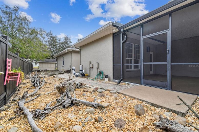 Backyard, Exterior