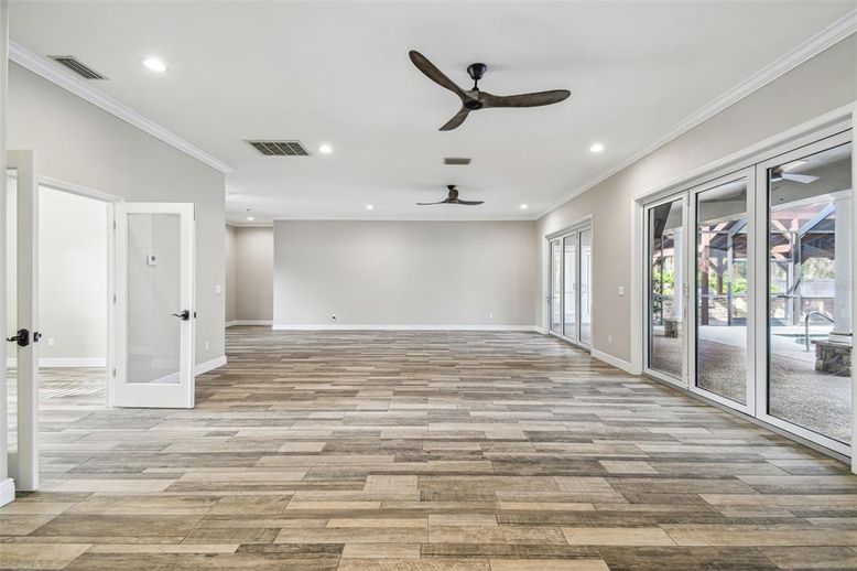 Empty room, Interior, Recessed Lighting, Wood Texture Flooring