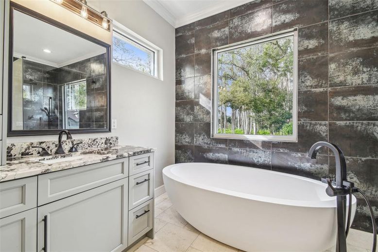 Bathroom, Dual Sink Vanities, Free Standing Baths, Interior, Recessed Lighting
