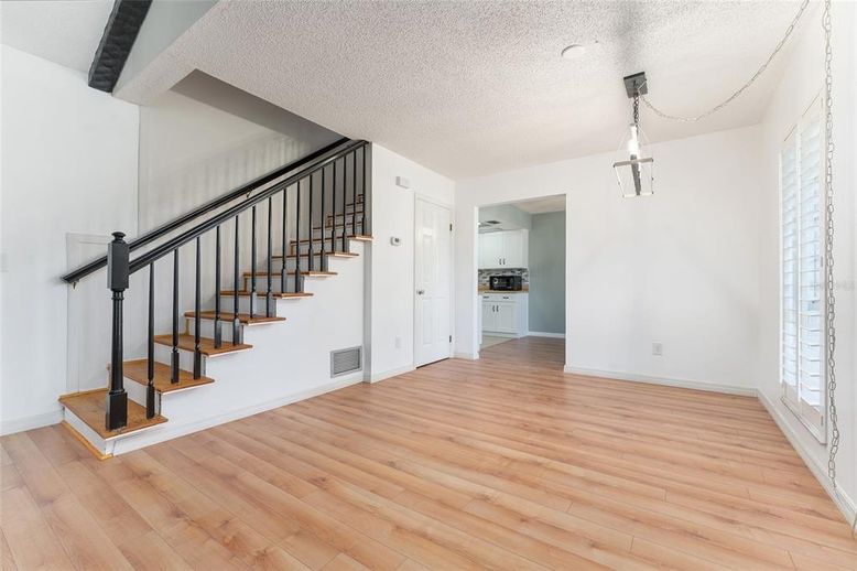 Empty room, Interior, Pendant Lights, Wood Texture Flooring