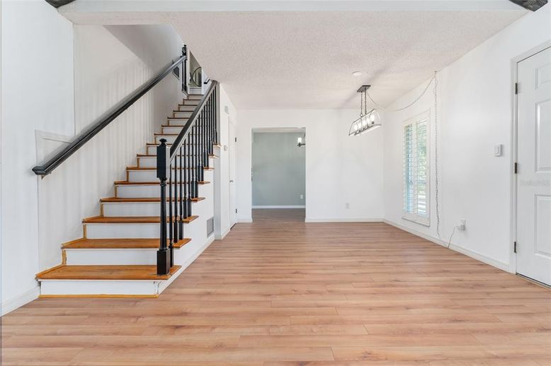Empty room, Interior, Pendant Lights, Wood Texture Flooring