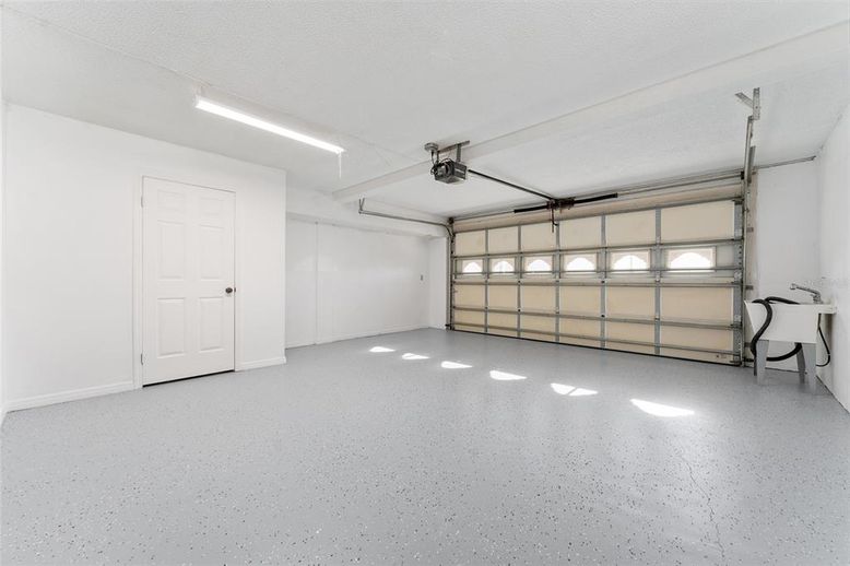 Garage, Interior