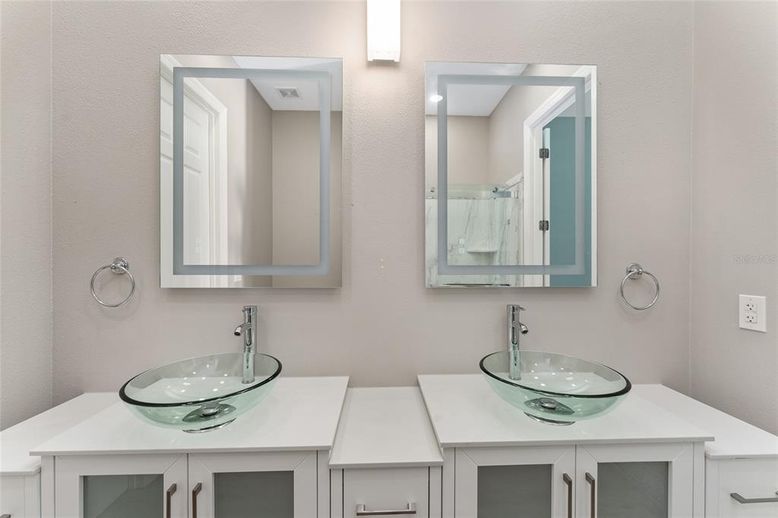 Bathroom, Dual Sink Vanities, Interior