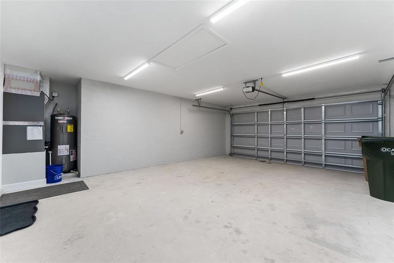 Garage, Interior