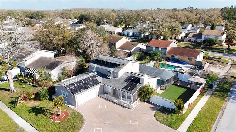 Exterior, Drone