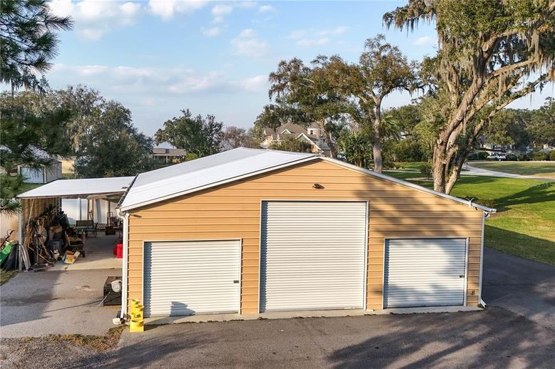 Detached Garage, Exterior
