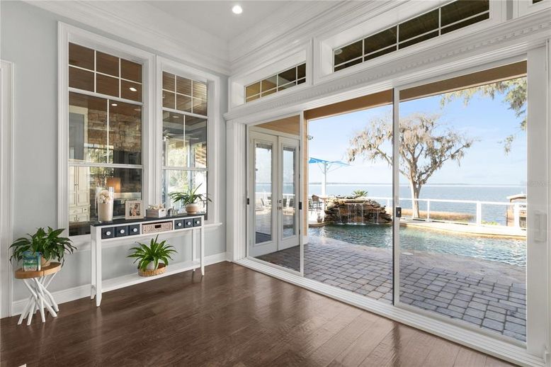 Interior, Recessed Lighting, Water, Wood Texture Flooring