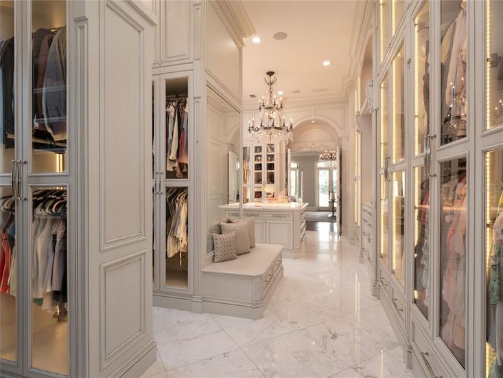 Chandelier, Interior, Marble, Recessed Lighting, Walk-in Closets