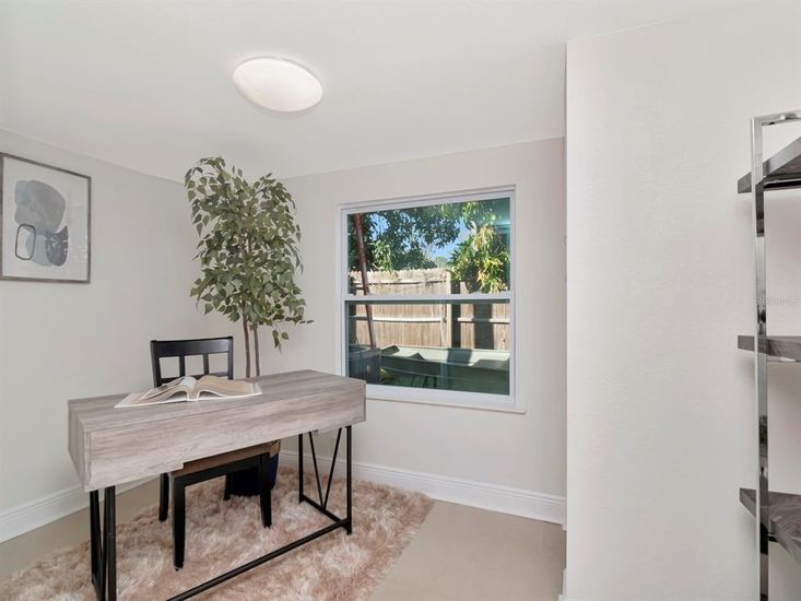 Home Office, Interior