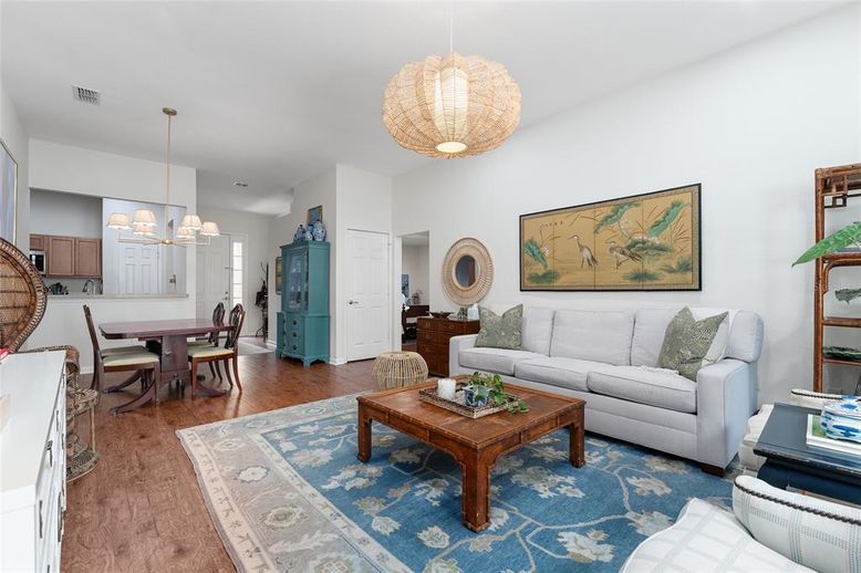 Chandelier, Dining room, Interior, Living room, Pendant Lights, Wood Texture Flooring