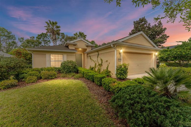 Attached, Backyard, Exterior, Facade, American Craftsman