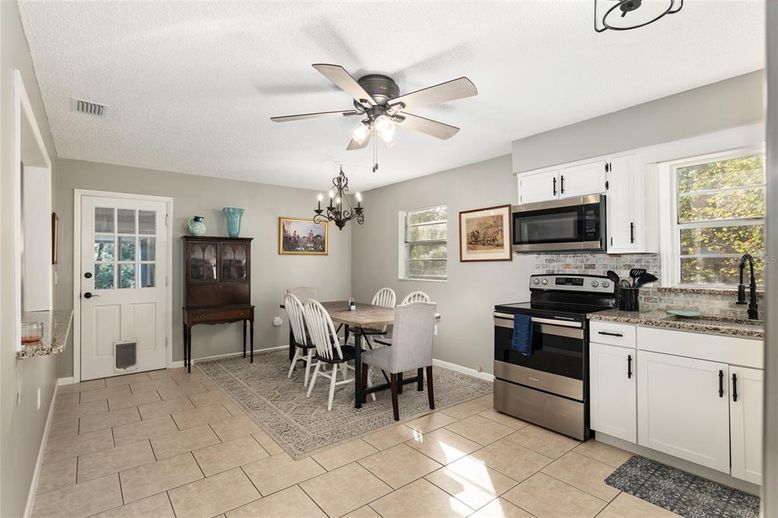 Chandelier, Dining room, Interior, Kitchen