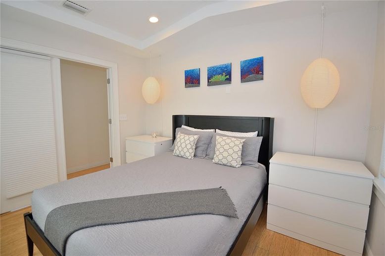 Bedroom, Interior, Pendant Lights, Recessed Lighting, Wood Texture Flooring