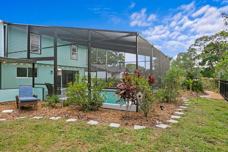 Backyard, Exterior, Facade, Modern
