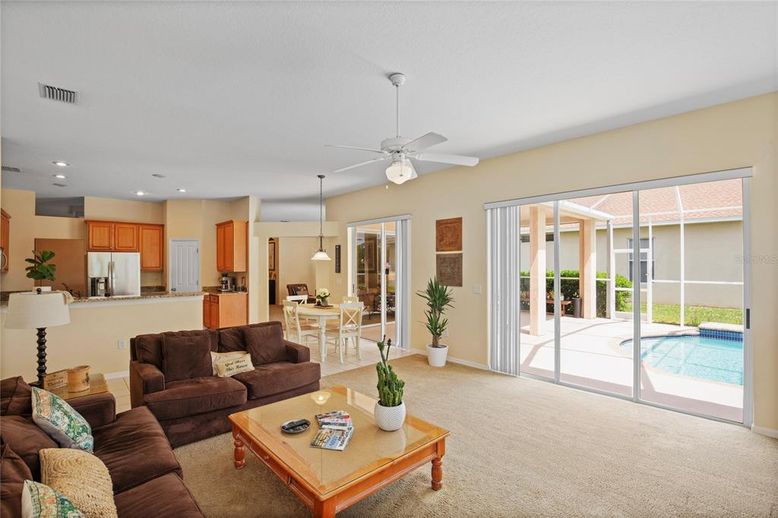 Dining room, Interior, Kitchen, Living room, Pendant Lights, Recessed Lighting, Stainless Steel Appliances