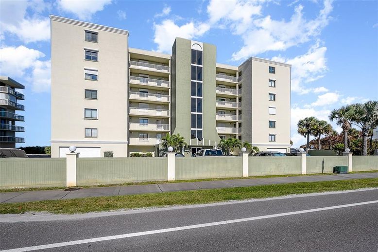 Exterior, Facade, Condo Building