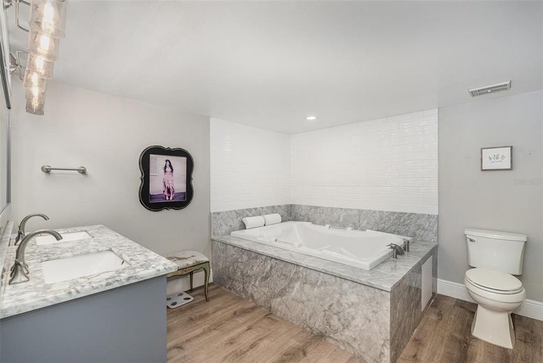 Bathroom, Interior, Recessed Lighting, Wood Texture Flooring