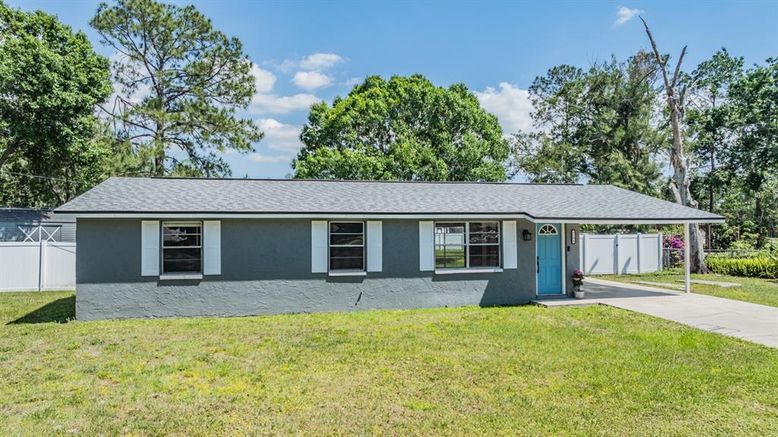 Backyard, Exterior, Facade, Ranch