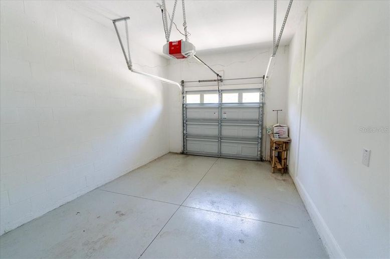 Garage, Interior