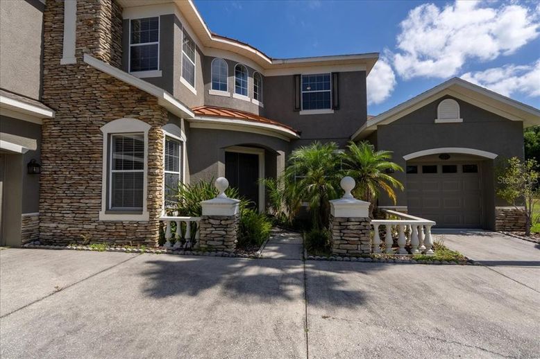 Attached, Exterior, Facade, Brick Facade, American Craftsman