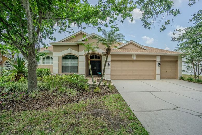 Attached, Exterior, Facade, Ranch