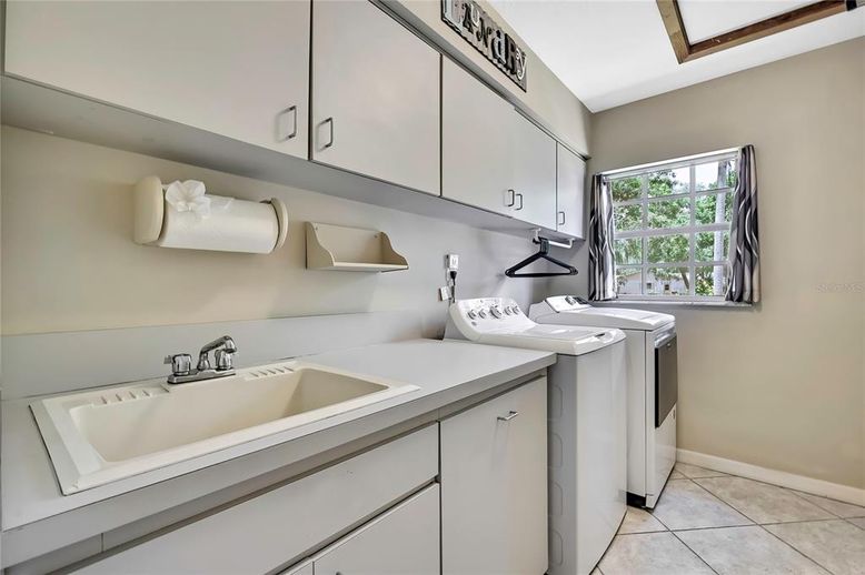 Interior, Washer