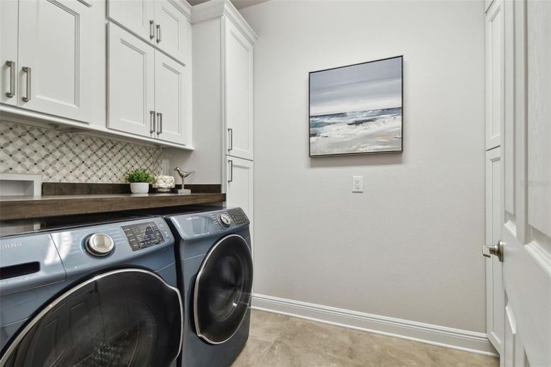 Interior, Washer