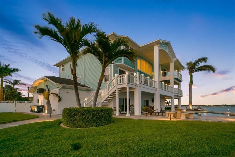 Backyard, Exterior, Water