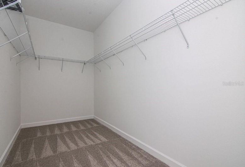 Empty room, Interior, Walk-in Closets