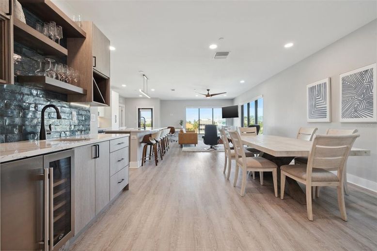 Dining room, Interior, Kitchen, Pendant Lights, Recessed Lighting, Wood Texture Flooring