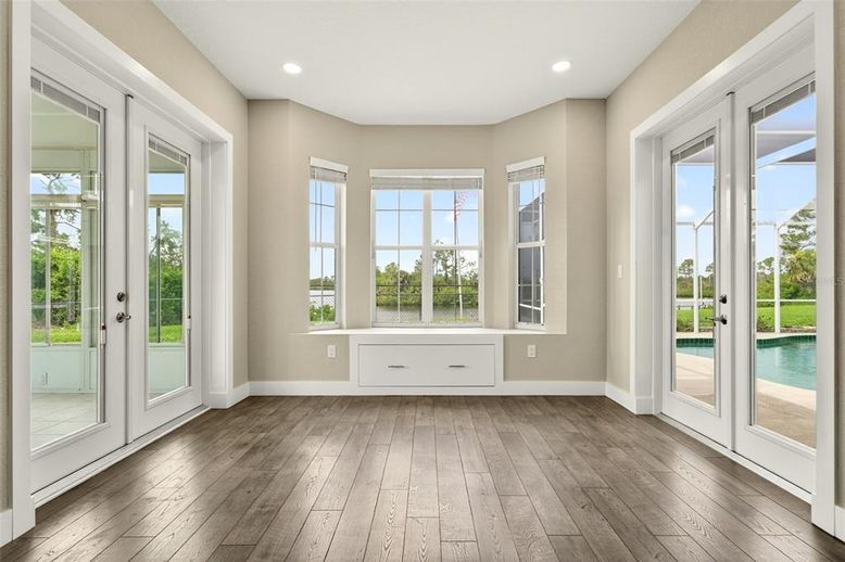 Empty room, Interior, Recessed Lighting, Wood Texture Flooring