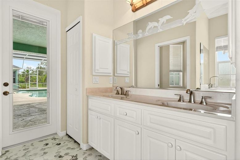 Bathroom, Dual Sink Vanities, Interior