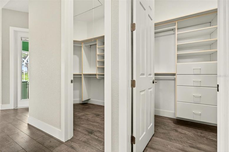 Interior, Walk-in Closets, Wood Texture Flooring