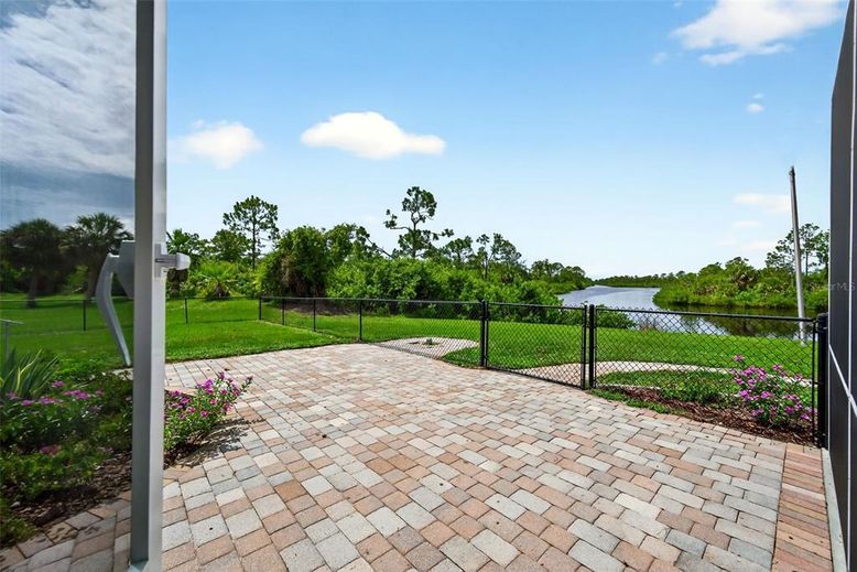 Backyard, Exterior, Water