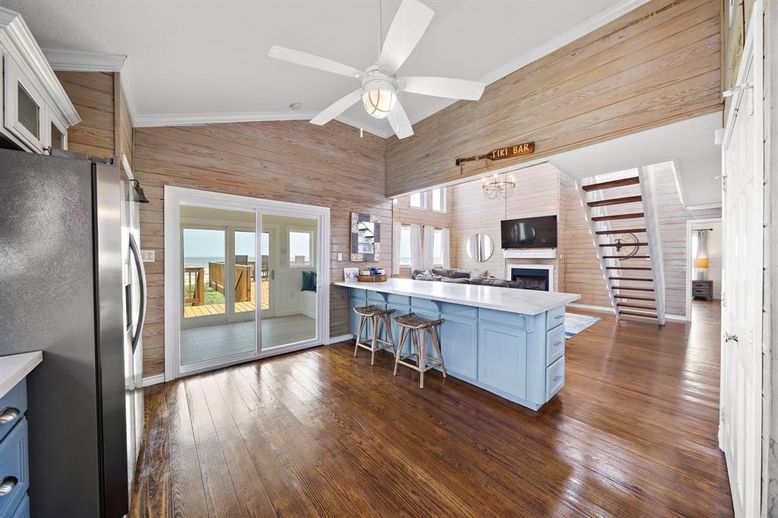 Interior, Kitchen, Wood Texture Flooring, Wooden Walls