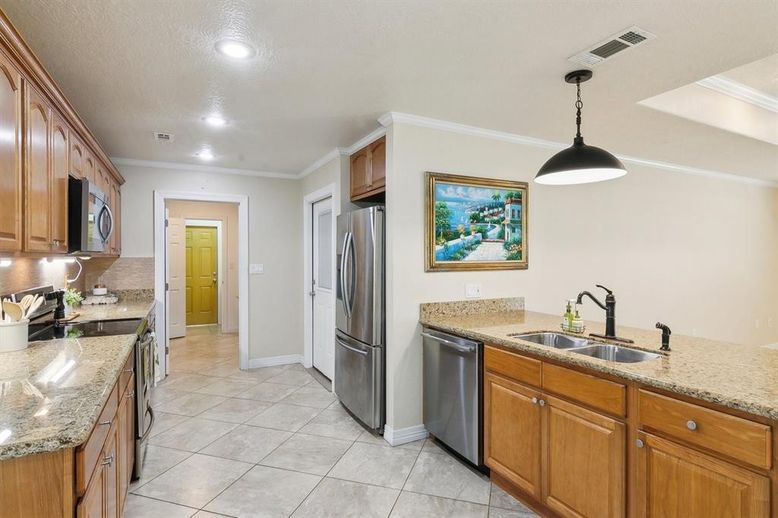 Interior, Kitchen, Pendant Lights, Recessed Lighting, Stainless Steel Appliances