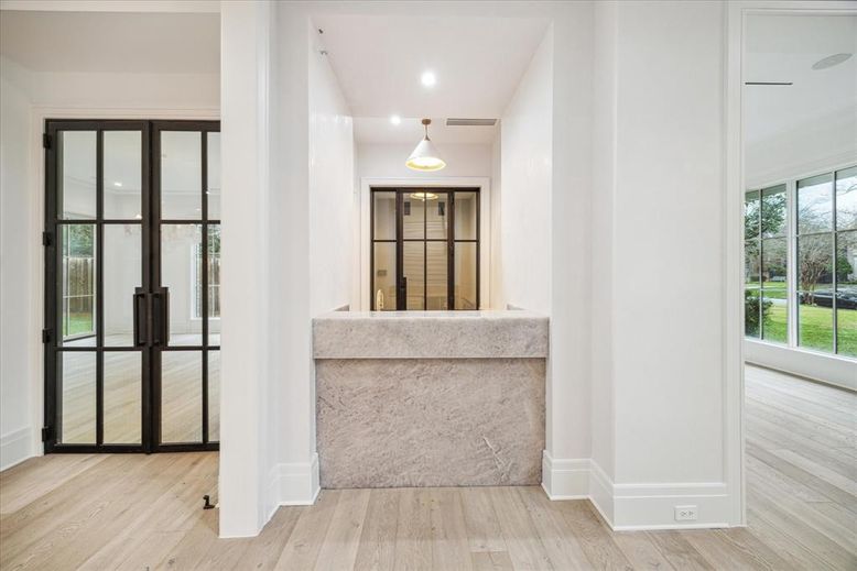 Interior, Pendant Lights, Recessed Lighting, Wood Texture Flooring