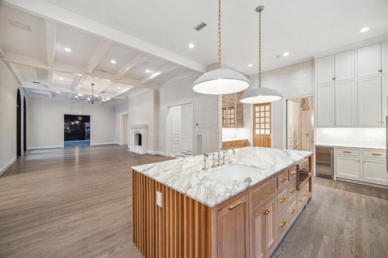 Interior, Kitchen, Pendant Lights, Recessed Lighting, Wood Texture Flooring