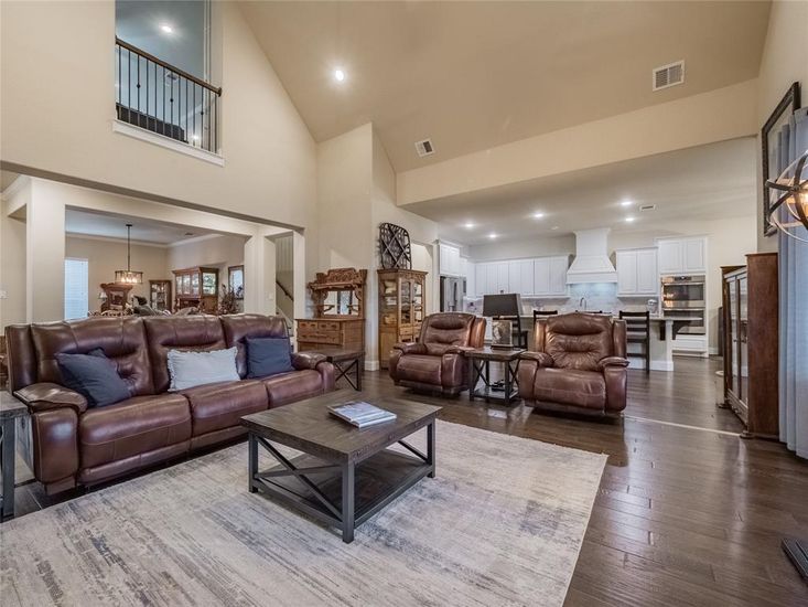 Interior, Kitchen, Living room, Pendant Lights, Recessed Lighting, Stainless Steel Appliances, Wood Texture Flooring