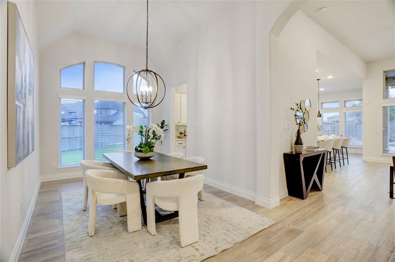 Chandelier, Dining room, Interior, Pendant Lights, Recessed Lighting, Wood Texture Flooring