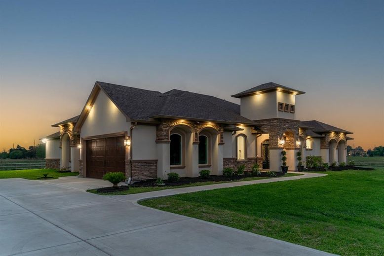Attached, Backyard, Exterior, Facade, French Provincial