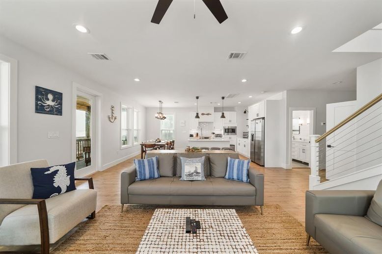 Dining room, Interior, Kitchen, Living room, Pendant Lights, Recessed Lighting, Stainless Steel Appliances, Wood Texture Flooring
