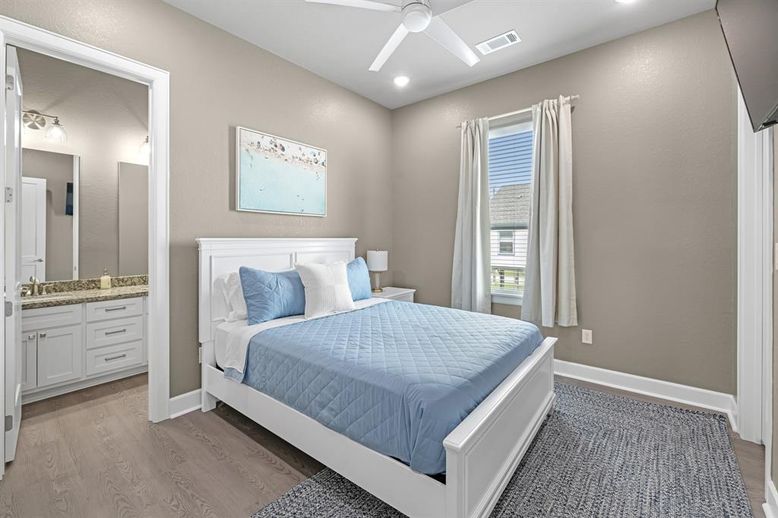 Bathroom, Bedroom, Interior, Recessed Lighting, Wood Texture Flooring