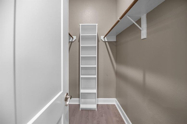 Interior, Walk-in Closets, Wood Texture Flooring