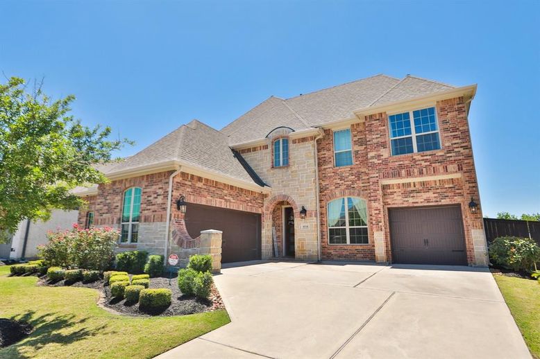 Attached, Exterior, Facade, Brick Facade, Brick Traditional