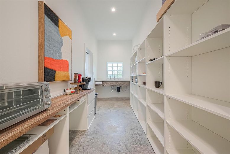 Interior, Recessed Lighting, Walk-in Closets