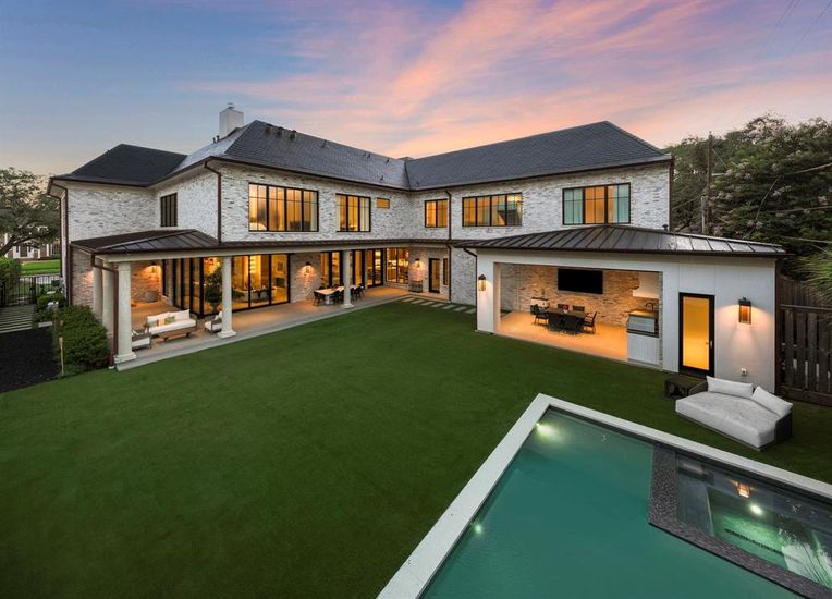 Backyard, Exterior, Pool
