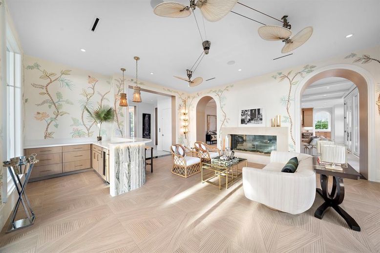 Fireplace, Interior, Living room, Pendant Lights, Recessed Lighting, Wood Texture Flooring